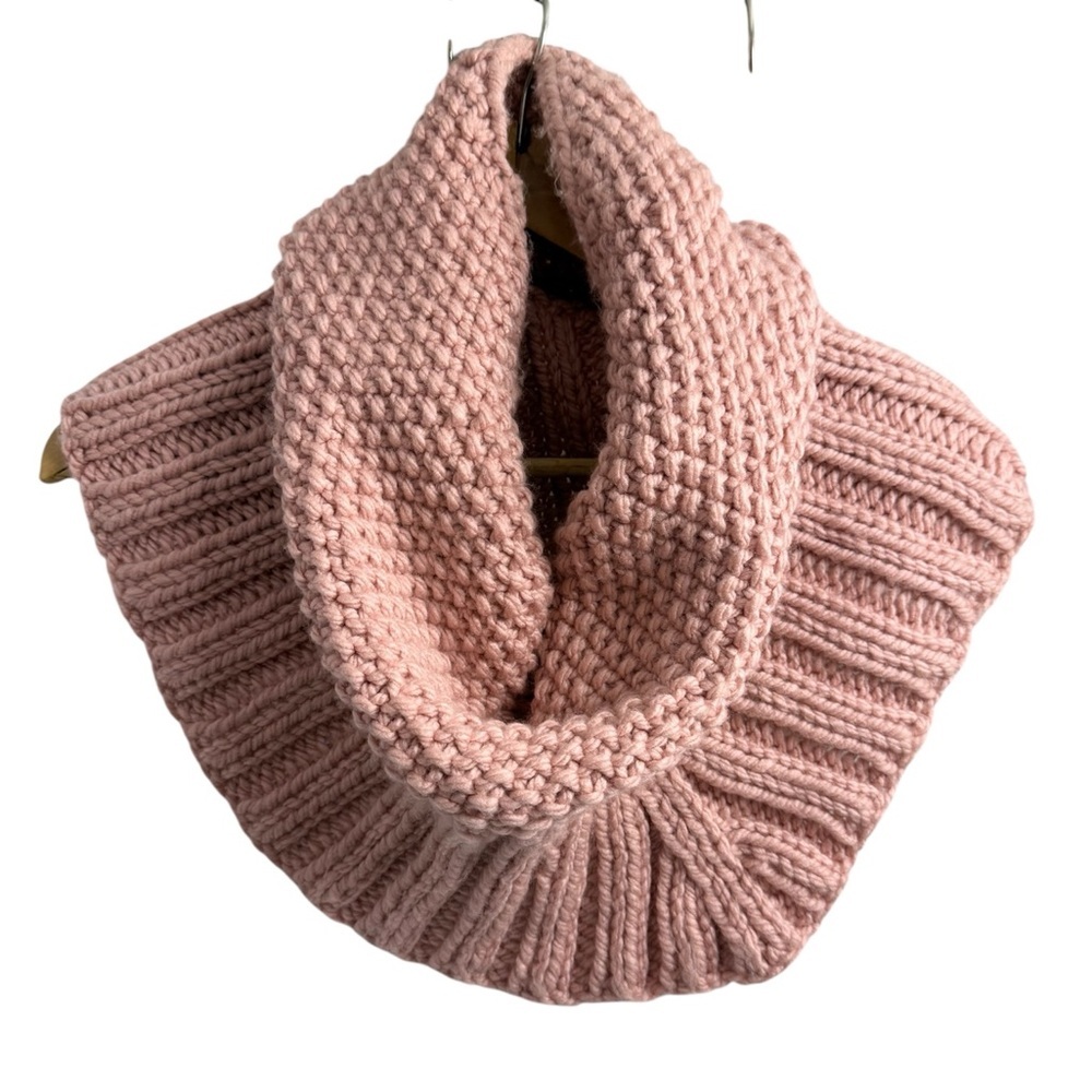 Elegant Pink Knit Infinity Scarf - Picture 1 of 6